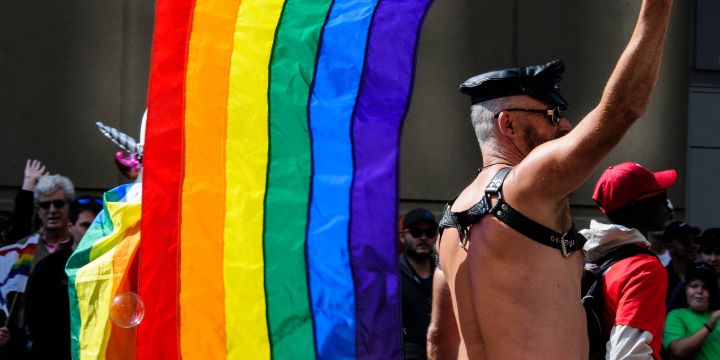 En búsqueda de la máxima identidad estas subculturas surgen a partir de las necesidades de identificación dentro del colectivo gay pasando a formar del abanico de la diversidad LGBT+. UNSPLASH / Toni Reed