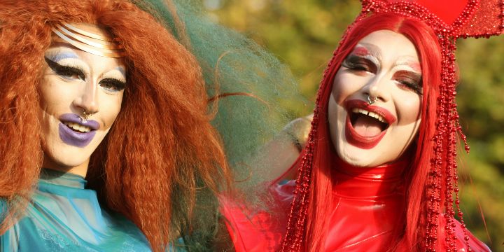 Regias del Drag España regresa. ¡¿Te vas a dejar?! UNSPLASH / Sandy Millar