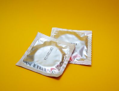 El uso del condón es básico para cuidarse de una ETS. Unsplash/ Reproductive Health Supplies Coalition