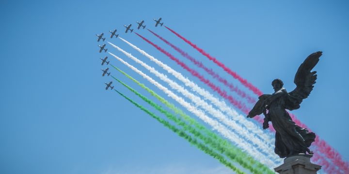 El Parlamente italiano recibió propuestas de ley para penalizar la maternidad subrogada ampliando una ley de 2004. UNSPLASH / Mauricio Artieda
