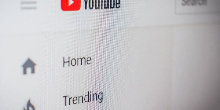 Celebridades de YouTube que son gay. UNSPLASH /