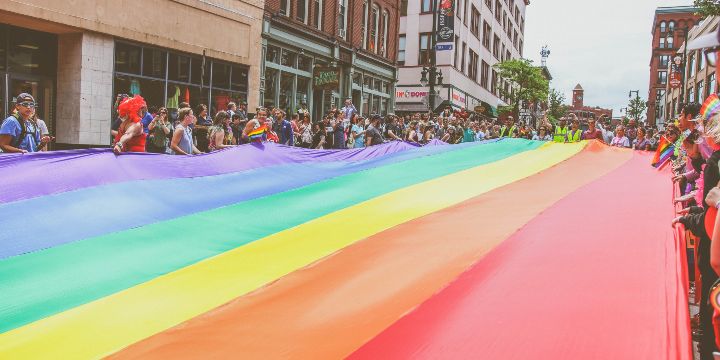 El mes de mayo también existe como parte histórica e importante de la población LGBT+ UNSPLASH/Mercedes Mehling