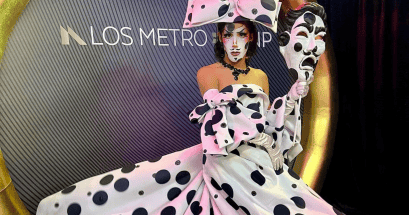 El artista drag lució impecable en importante alfombra roja. INSTAGRAM/@soypapercut