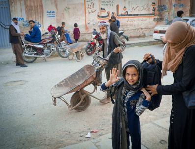 Las mujeres en Afganistán ya no tendrán acceso a la escolaridad a partir de los 10 años “hasta nuevo aviso”. UNSPLASH/Wanman uthmaniyyah