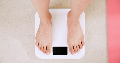 Además de la alimentación, el ejercicio y los hábitos que adoptes son claves para lograr tus metas fitness. UNSPLASH/i yunmai